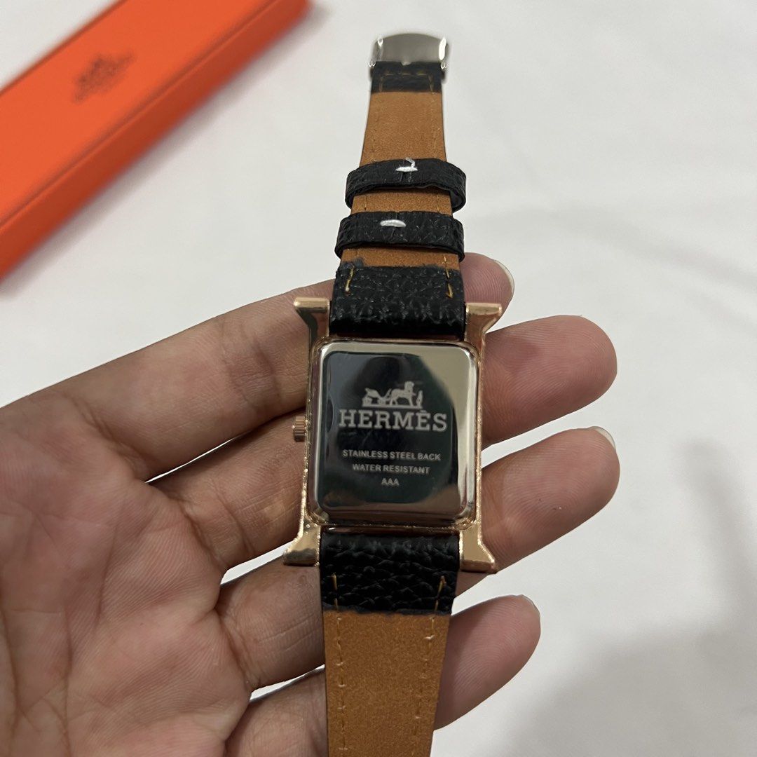 Hermes Watch (Category: Luxury Watches) located in Cavite. Submitted by itsayaaa (Listing ID 1470025575, Image 2). Description: Hermes Watch Issue: No issue Condition: Excellent Condition .