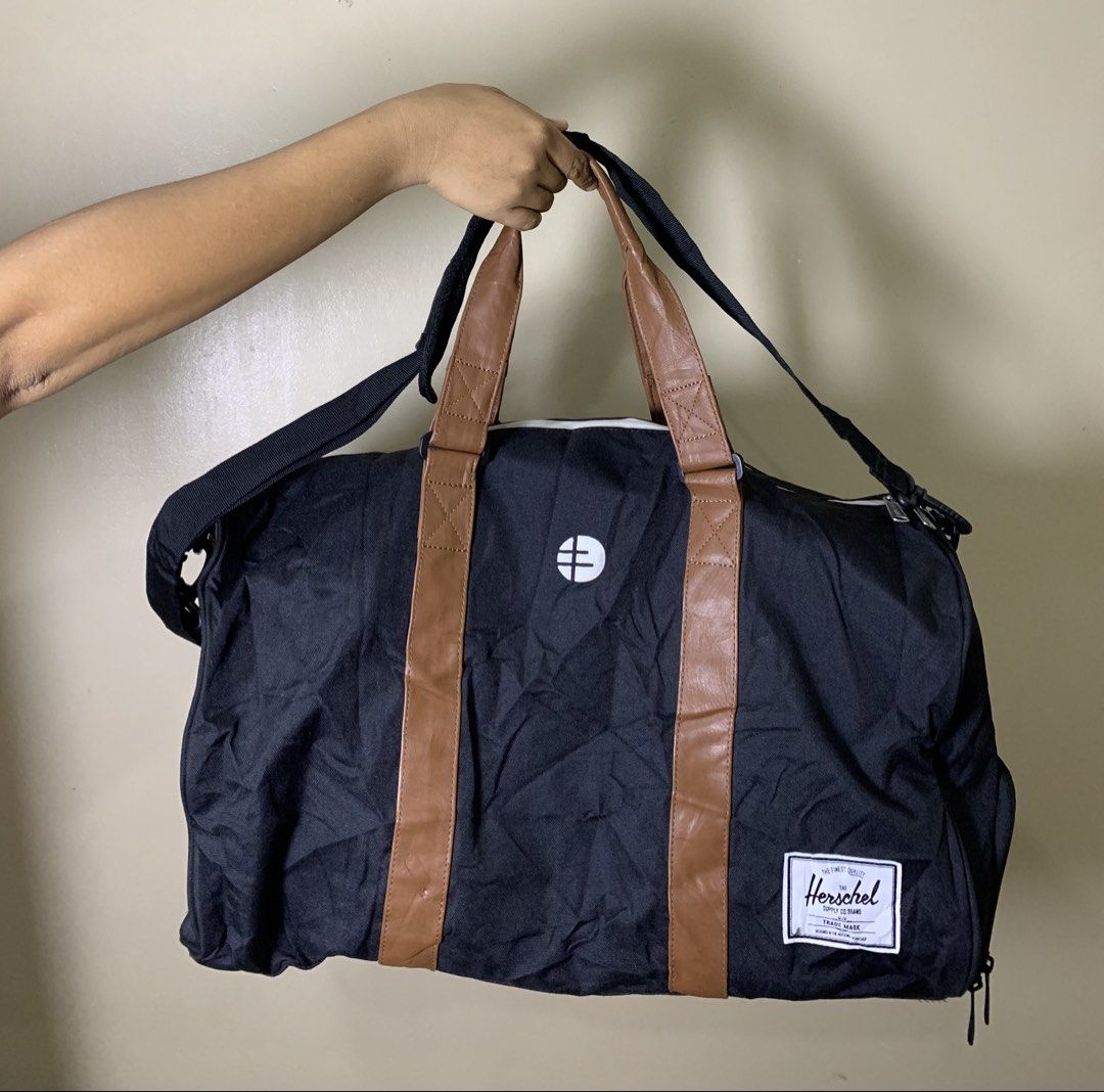 Herschel Duffle Bag (Category: Belt bags, Clutches and Pouches) located in Molave. Submitted by mysticbird_38213e (Listing ID 1470074788, Image 1). Description: Good as new No issue Malaki po sya Pwede pang Hand carry sa Airport Pwede din lagyan ng Shoes Sobrang ganda sa Personal.