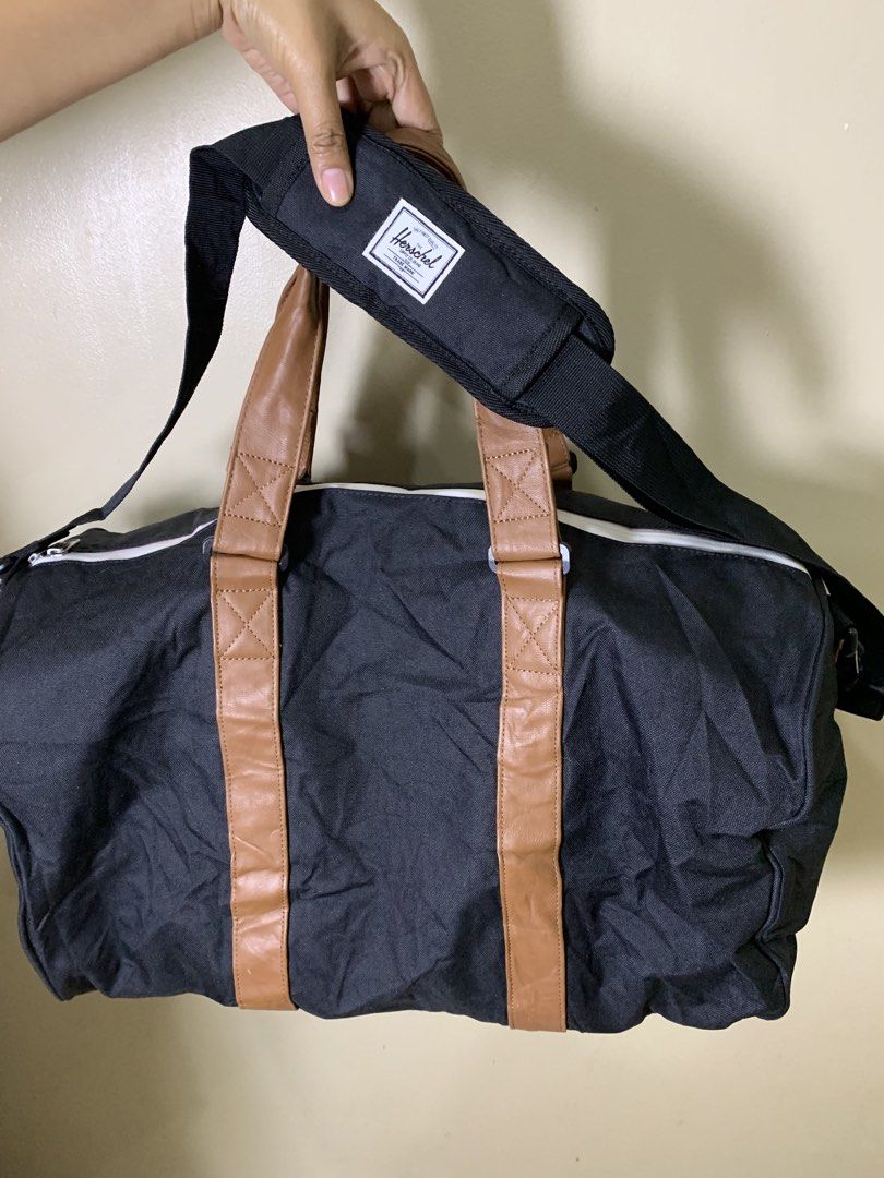 Herschel Duffle Bag (Category: Belt bags, Clutches and Pouches) located in Molave. Submitted by mysticbird_38213e (Listing ID 1470074788, Image 3). Description: Good as new No issue Malaki po sya Pwede pang Hand carry sa Airport Pwede din lagyan ng Shoes Sobrang ganda sa Personal.