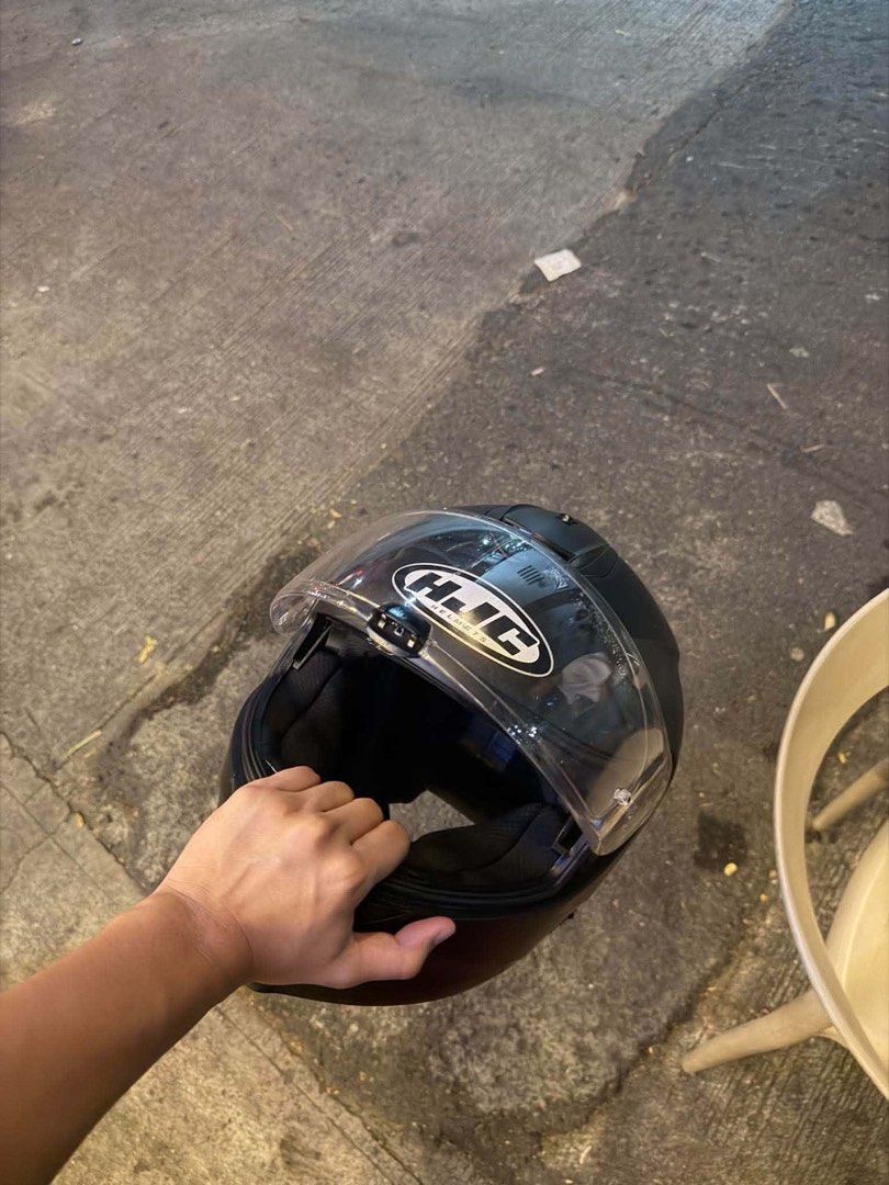 HJC C70 matte black (Category: Caps & Hats) located in Manila. Submitted by ajbolano44 (Listing ID 1469984803, Image 3). Description: no issue ✅ new condition ✅ Large ✅ 📍San Juan city .