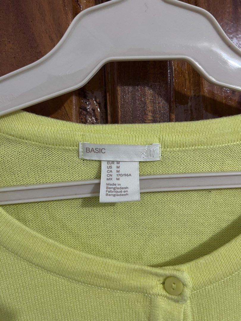 H&M Basic Green Cardigan Size M (Category: Coats, Jackets and Outerwear) located in Baguio. Submitted by gbwardrobe (Listing ID 1470059276, Image 2). Description: - Brand: H&M Basic - Size: Medium - Color: Bright green - Material: Lightweight knit fabric - Details: Button-front closure with matching buttons, crew neck, ribbed cuffs and hem - Condition: Good layer for cooler weather.