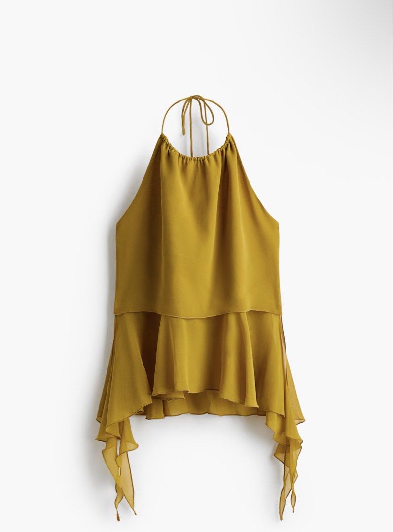 H&M Halter Neck Layered Ruffle Top in XXS (Category: Sleeveless) located in Bacolod City. Submitted by myyarchives_____ (Listing ID 1470128126, Image 1). Description: I’m usually size XS but in this style, XXS fit me better hehe OG price: Php 800.