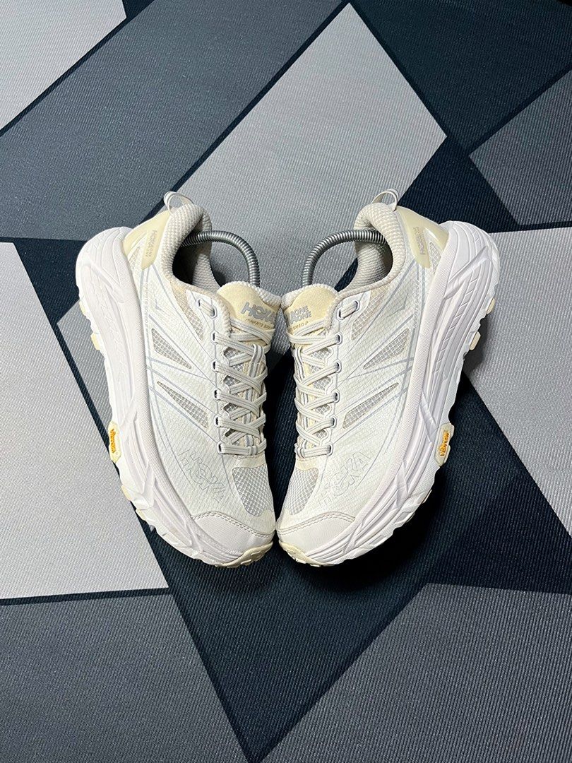 HOKA MAFATESPEED 2 (Category: Casual Shoes) located in Butuan. Submitted by jacobfrost (Listing ID 1469959759, Image 2). Description: HOKA MAFATESPEED 2 9 US MENS 42.5 EUR 27 CM EXCELLENT CONDITION MINOR SIGN OF USAGE ₱2,000 🏷️.