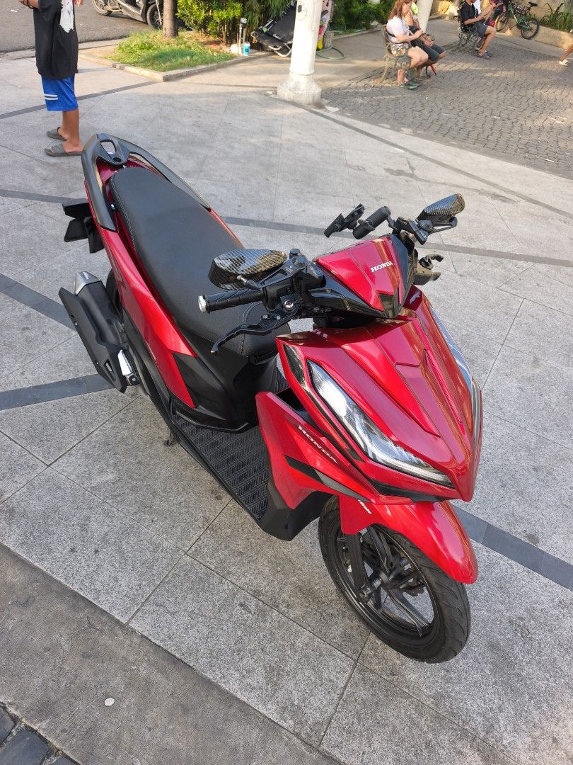 Honda click 125 v3 2024 (Category: Motorbikes for Sale) located in Manila. Submitted by john_bautista (Listing ID 1470049358, Image 3). Description: Ptpa Rush rush rush Honda click v3 Original complete paper (OR CR & MAY PLAKA NA) Registered / Naka rehistro na 52k only (Bigay ko sa presyo mo, masaya tayo dalawa) Tondo manila.