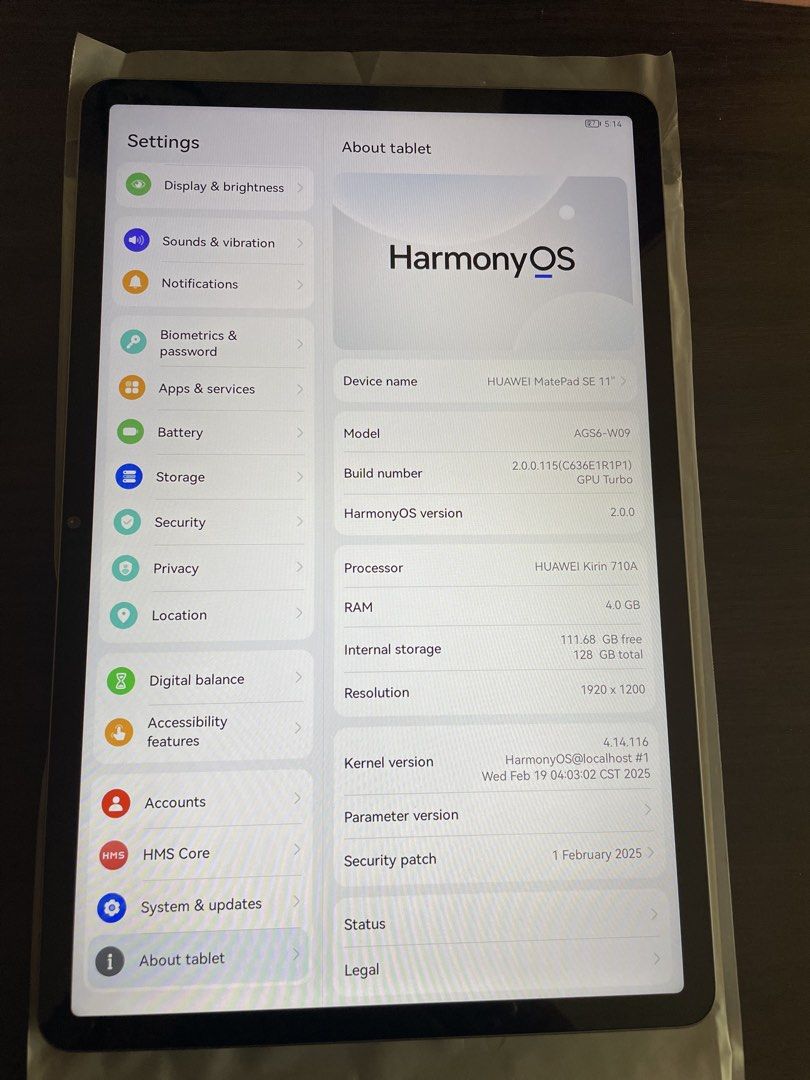 Huawei Matepad SE (Category: Android) located in Pasig City. Submitted by chiniez (Listing ID 1469970034, Image 2). Description: - Brand: Huawei MatePad SE 11" - Storage & Memory: 128GB ROM / 4GB RAM - Processor: Huawei Kirin 710A - OS: HarmonyOS (1920x1200 resolution display) - Camera: 8MP rear camera - Condition: Excellent, like new with original retail box - Ideal for: Streaming, online classes, and daily productivity - Meetup Locations: Luis 