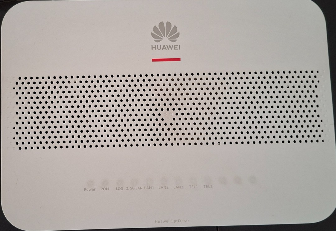 Huawei OptiXstar GPON Terminal HG8240N, Computers & Tech, Parts ...