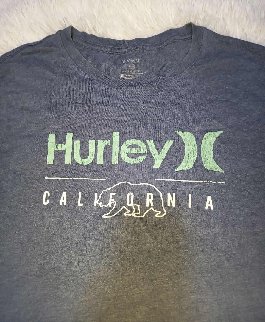 Hurley California Tshirt (Category: Tshirts & Polo Shirts ) located in Pasay City. Submitted by ODDXX (Listing ID 1470108244, Image 2). Description: Hurley Califonia Tshirt Medium on Tag Actual Dimes: 19" x 27" Color Rate 9/10 Need Wash! 265 Pesos (Free Shipping).