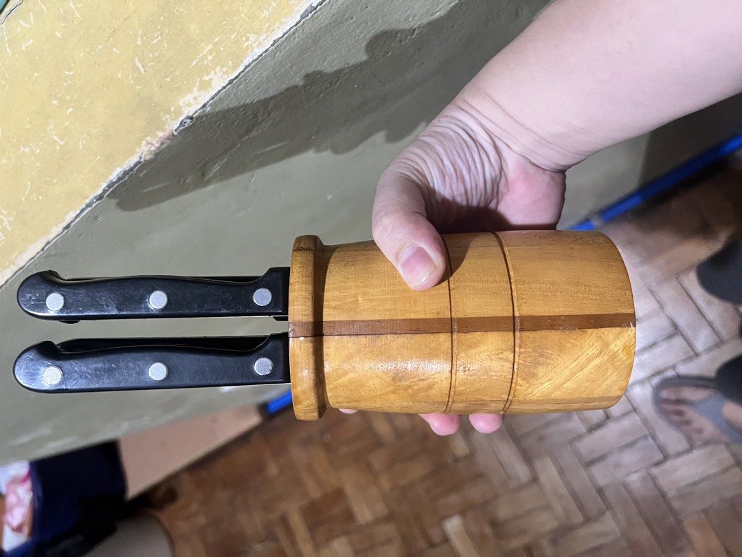 Ichiban set steak knife (Category: Dinnerware & Cutlery) located in Paranaque City. Submitted by arianem031087 (Listing ID 1470090876, Image 2). Description: .