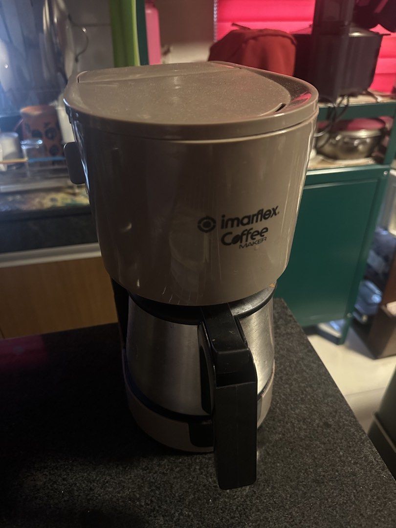 Imarflex Coffee Maker with Thermal Carafe (Category: Coffee Machines & Makers) located in Quezon City. Submitted by annabananabread12 (Listing ID 1469947850, Image 1). Description: Definitely used but works perfectly. It’s free （ミ￣ー￣ミ）.