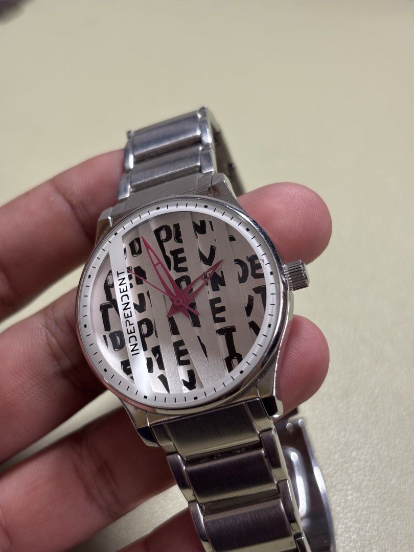 Independent Watch (Category: Men's Watches) located in Bacolod City. Submitted by archives_by_k (Listing ID 1470001200, Image 2). Description: Authentic 1036-003140 38mm crown included 18mm lug width Working Quartz.