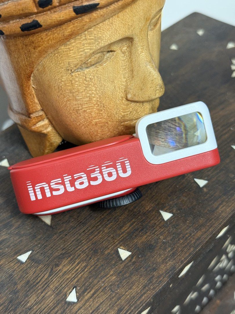 Insta360 Go3s Retro Keychain Action Camera (Category: Video Cameras) located in Pasig City. Submitted by eyardabest (Listing ID 1469974833, Image 2). Description: - Model: Insta360 Go miniature action camera - Condition: Like new, used a few times but still very smooth - Included:Everything in the pictures - Perfect for: Daily adventures, travel vlogs, and content creation.