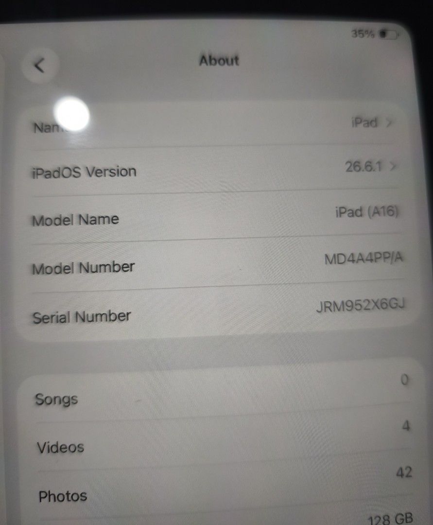 Ipad a16 (91 cycle counts only!!) (Category: iPad) located in Manila. Submitted by xiaojun_dk (Listing ID 1470090897, Image 2). Description: Price is fixed, 21k ko sana ilalagay pero lagay ko na last price para di na magtanong 94bh, 91cc complete inclusions with tempered glass installed I can inlude a brand new case din Pinangnood lang ng kapatid. Very lightly used. With warranty until nov Rfs: Planning to switch to cheaper ipads kung ipangnonood