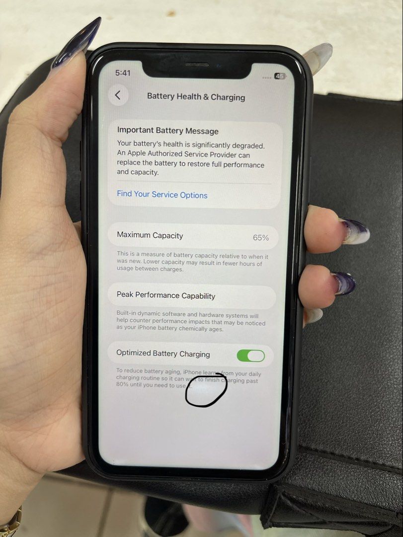 Iphone 11 Red 128gb (Category: iPhone 11 Series) located in Manila. Submitted by sav.whotf (Listing ID 1470051503, Image 3). Description: IPHONE 11 RED 128GB SMART LOCKED | 65% BH ₱6.8K only local ntc variant no history of repair unit & case only issue: has minimal white spot. unnoticeable especially if naka dark mode (see pic) & paint chips .