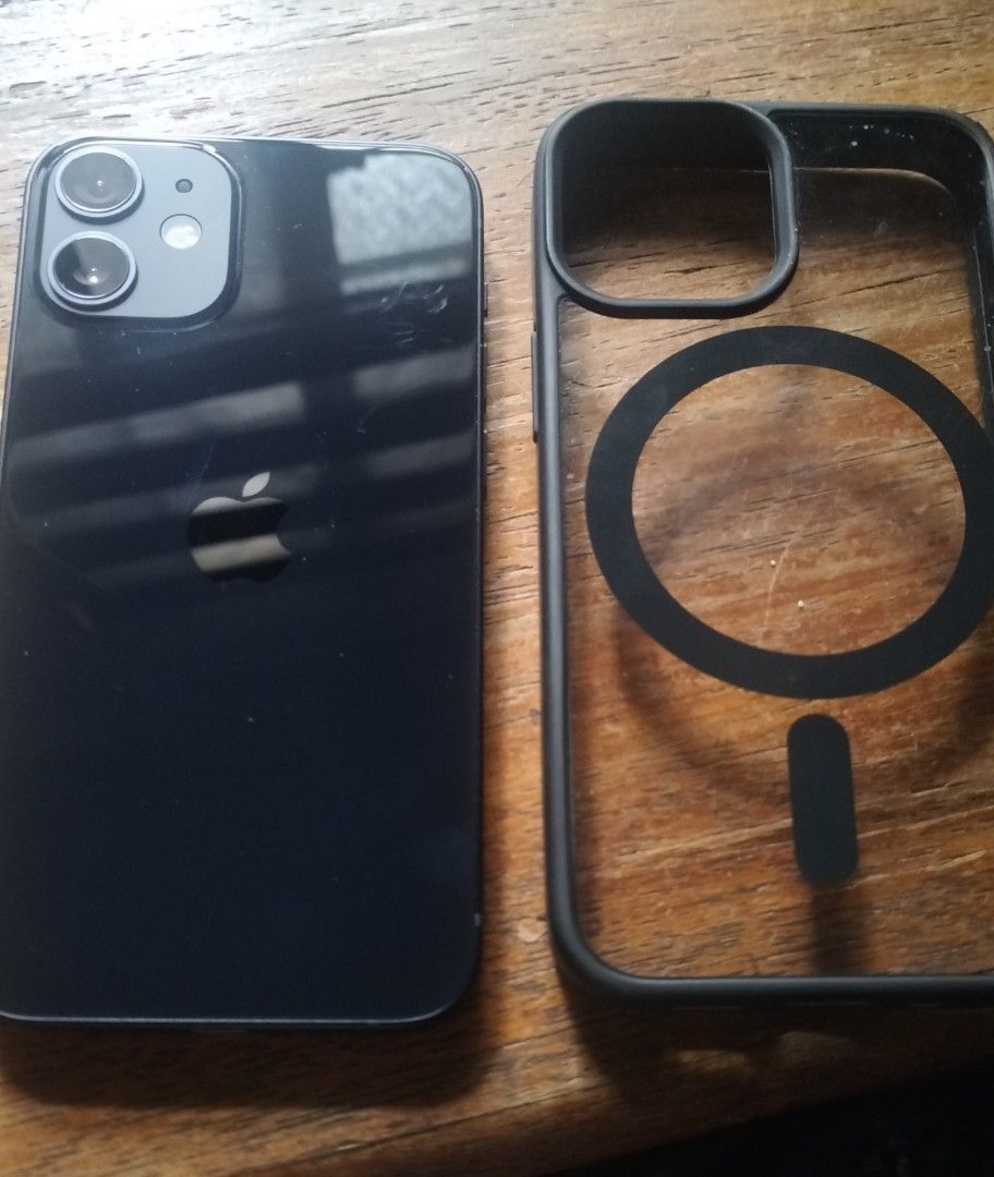 iPhone 12 Mini Black 128 (Category: iPhone 12 Series) located in Quezon City. Submitted by j_tino_ishi260 (Listing ID 1470042507, Image 1). Description: iPhone 12 Mini 128GB Price: ₱13,500 • Unit only (no box, no charger) • 128 GB storage • Battery Health: 100% • Face ID, True Tone, cameras 100% working • Factory unlocked (any SIM works) • iCloud logged out / reset ❗ISSUE❗ - Small LCD issue, other than that okay Pm for more details .