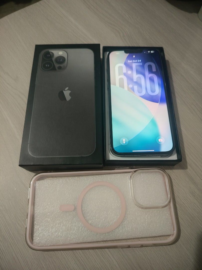 IPHONE 13 PRO MAX 128GB ❗❗❗ (Category: iPhone 13 Series) located in Manila. Submitted by lanz_mariano09 (Listing ID 1470066030, Image 3). Description: For Sale iPhone 13 Pro Max 128GB ‼️₱22500 ONLY‼️ Details: - iPhone 13 Pro Max Graphite - 128GB Version - 10p% Battery Health (Original & Makunat) - With Truetone & Face ID - Updated IOS - No Sim Restriction - With Box, Original Chord and Waterproof Case. Perfect for Beach trips! 🏝️ - All parts ori