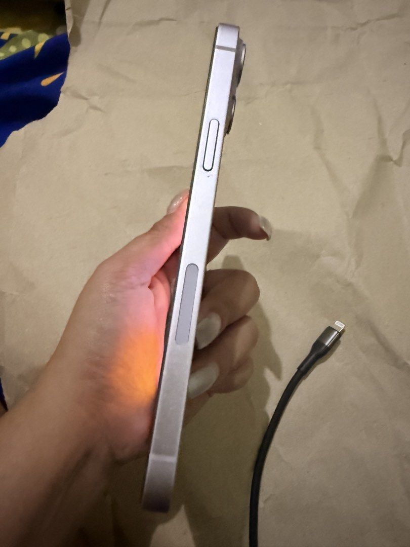 Iphone 14 plus (Category: iPhone 14 Series) located in Las Pinas. Submitted by cocob26 (Listing ID 1470106984, Image 2). Description: IPHONE 14PLUS -128GB FACTORY UNLOCK PRICE: 23,000nalang!! NO SWAPPING❗️ Unli check 87% batthealth Good as brand new Esim & Unli Reset NO ISSUE (gagamitin nalang) Face Id & TRUETONE working Case & Tempered.
