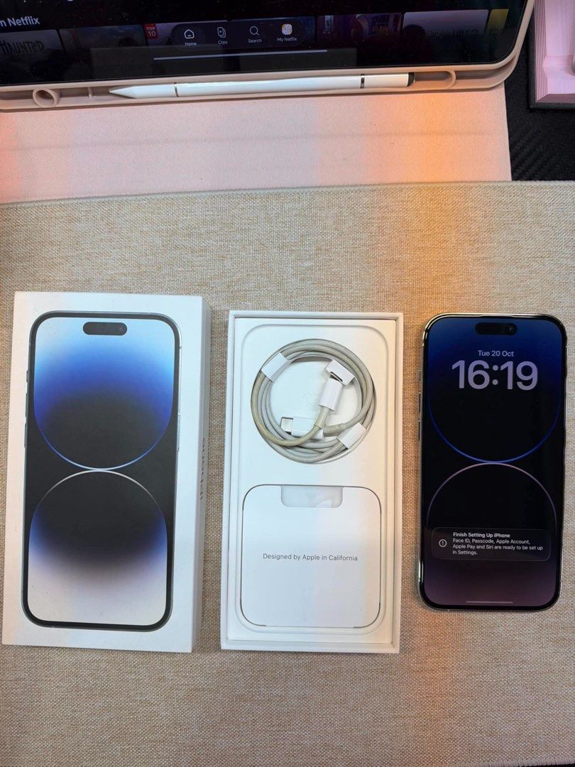 iPhone 14 Pro (Category: iPhone 14 Series) located in Pasig City. Submitted by jomaritiquio98 (Listing ID 1470123918, Image 1). Description: Selling my iPhone 14 Pro in Silver, 128GB storage! 📌 Details: * Model: iPhone 14 Pro * Color: Silver * Storage: 128GB * Battery Health: 82% * Inclusions: Original box and cable * Condition: Spare phone only 💡 Reason for Selling: This is just my spare phone, so I’m letting it go to someone who can use it mo