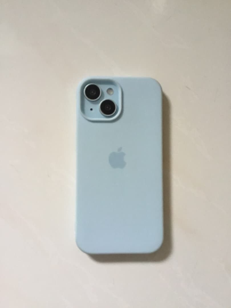 iPhone 15 casing (Category: Cases & Covers) located in Kuala Lumpur. Submitted by eleanor_20080628 (Listing ID 1470100144, Image 1). Description: -Compatible model: iPhone 15 -Color: Pastel light blue -Material: Soft-touch silicone -Condition: Excellent / Well-maintained OG: RM25.