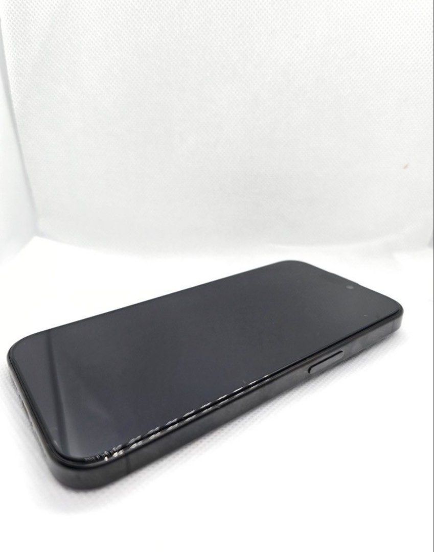 iPhone 15 Pro 128GB Black Titanium (Category: iPhone 15 Series) located in Quezon City. Submitted by ashsole (Listing ID 1470134321, Image 1). Description: For Sale iPhone 15 Pro 128GB Php 28,688 FIXED Black Titanium Box and Unit only 98% Smooth (Pwede sa maarte) All parts are original No issues, Test all you want ✅️ Face ID ✅ NTC Approved ✅️ True Tone ⛔️ No iCloud issue 🔋79% battery health 📍QC Area RFS: Will upgrade Specifications - 6.1-inch S