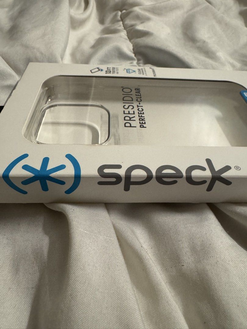 IPHONE 15 Pro (Category: Cases & Sleeves) located in Alaminos. Submitted by nisperosbeep (Listing ID 1469956726, Image 3). Description: Pasok sa Bnew condition With power mac paper bag .