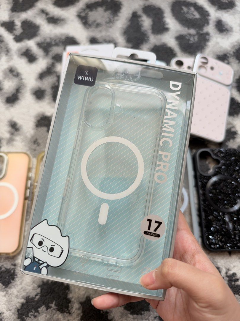 iPhone 16 & 17 Case Bundle (Category: Cases & Sleeves) located in Las Pinas. Submitted by s_toruuu (Listing ID 1469952391, Image 2). Description: 💰 Selling Price: ₱1,000 for all 10 cases Selling my phone case collection as a bundle for only ₱1,000! Compatibility: •Most cases are for iPhone 16 •WIWU Dynamic Pro case is for iPhone 17 Condition: •Some are brand new/unused •Others are barely used or pre-loved Please check the photos for the actual d