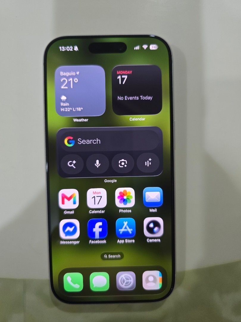 iphone 17 pro globe locked (Category: iPhone 17 Series) located in Baguio. Submitted by marvindeguzman40 (Listing ID 1470139518, Image 1). Description: globe locked 100bh complete.