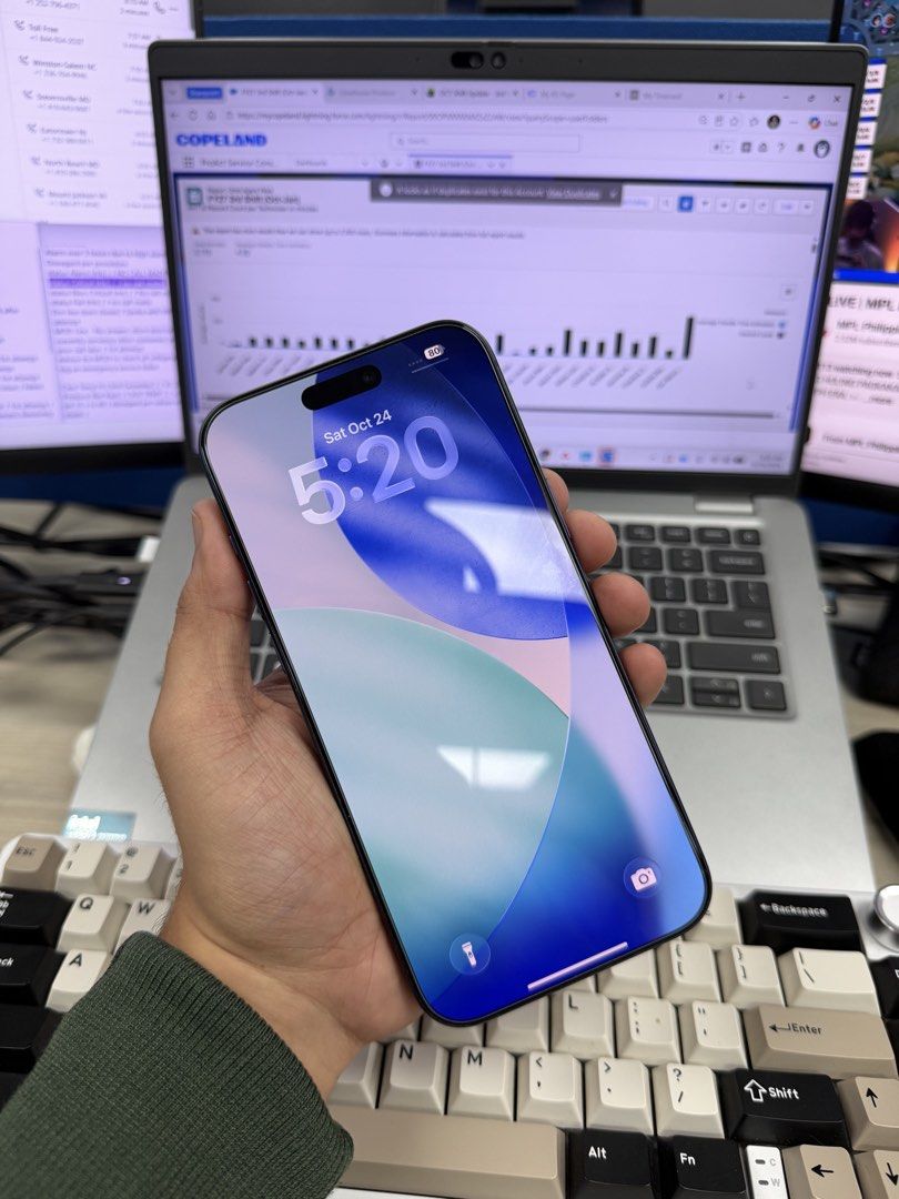 Iphone 17 promax (Category: iPhone 17 Series) located in Quezon City. Submitted by yourangel11 (Listing ID 1470077967, Image 1). Description: Iphone 17 promax Blue 256gb Openline Personal used by my GF for almost a year Complete 92 bh No issue Loc: QC Selling 63k.