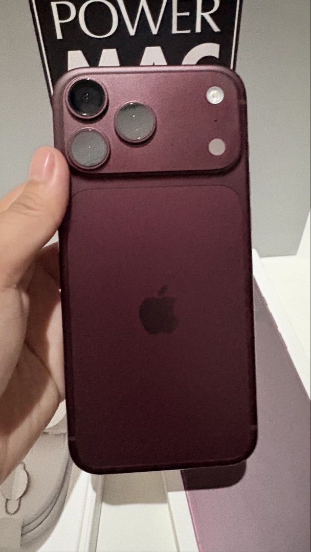 IPHONE 18PRO MAX 256GB (Category: iPhone 18 Series) located in San Fernando. Submitted by luxchic_pampanga (Listing ID 1469998684, Image 3). Description: IPHONE 18PRO MAX 256 (BLACK) ₱89,990 slightly nego for sure buyers - unsealed/ 2cc, 100bh - factory unlocked - local variant - cygnette tempered installed - no dents or scratches - good as new.