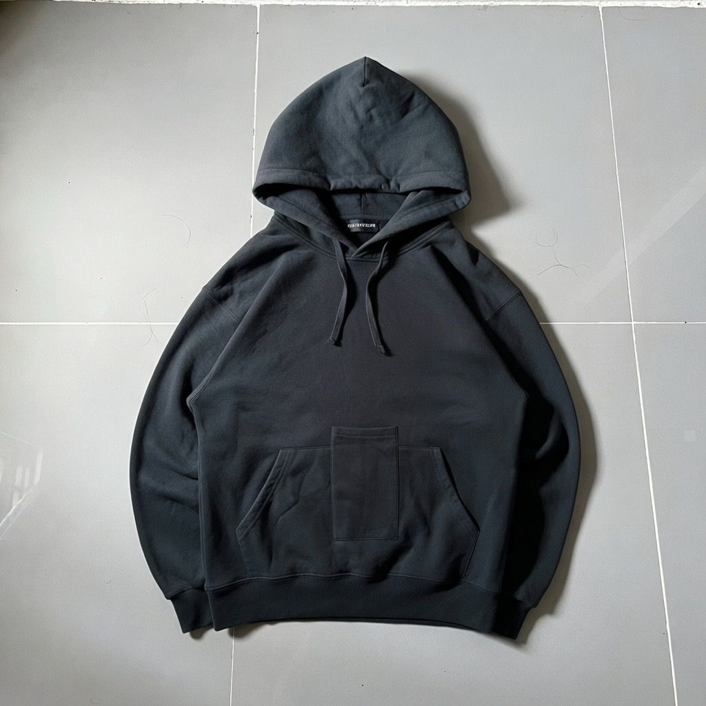 Jacket (Category: Coats, Jackets and Outerwear) located in Toledo. Submitted by collective_stuff (Listing ID 1469954498, Image 3). Description: BALENCIAGA - IPHONE POCKET HOODIE JACKET SIZE LARGE DIMES: L27 × W23 COMPLETE TAGS 🏷️ EXCELLENT CONDITION HEAVY COTTON RIBBINGS ALL GOODS MASIKIP COLOR RATE: 10/10 NO ISSUE ✅.