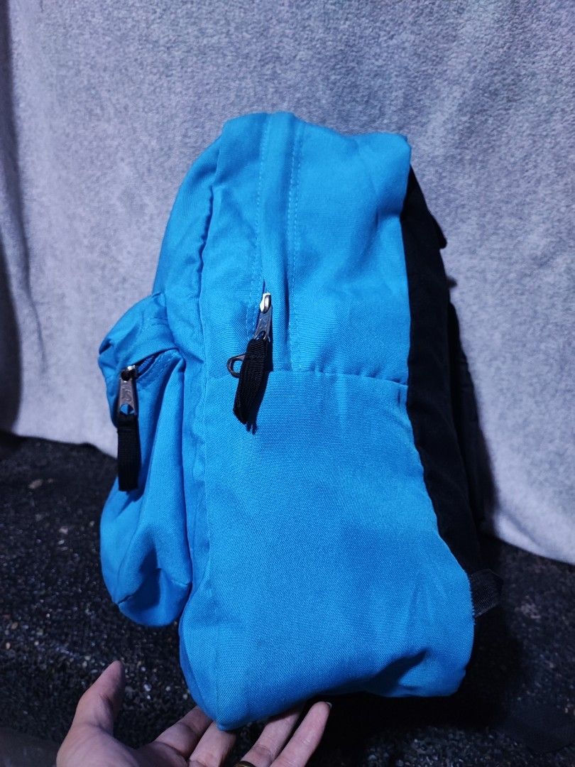 JanSport Backpack (Category: Backpacks) located in Baguio. Submitted by jayrgijc52758 (Listing ID 1470089360, Image 2). Description: Jansport sky blue Original Classic size 500.
