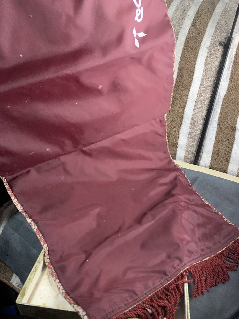 Japan branded table /display cloth (Category: Table Linen & Textiles) located in Cabanatuan. Submitted by mjluxxejapan (Listing ID 1470099195, Image 3). Description: Fixed price aporox 26”x13” meas makapal silid quality ang ganda nto .bnew but old stock amoy luma need wash po..