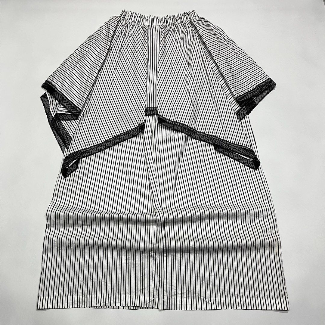 Japanese style wide leg pants (Category: Announcements) located in Quezon City. Submitted by thriftrage (Listing ID 1470035793, Image 1). Description: Waist’ 22fit36 stretchable Length’ 40 Leg opening’ 14 No issue Good condition .