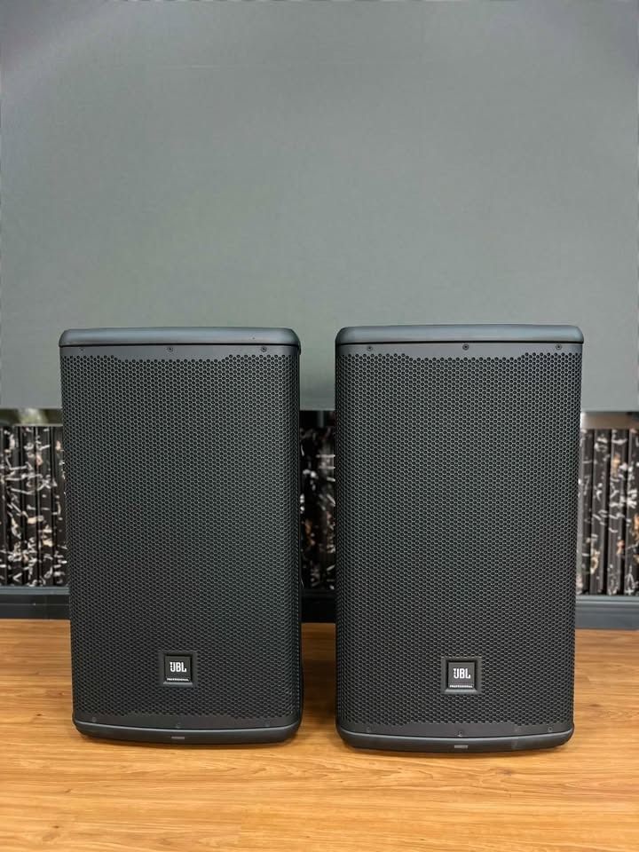 JBL EON 712 Series Powered Speakers Pair (Category: Soundbars, Speakers & Amplifiers) located in Paranaque City. Submitted by digitalconcept.corp (Listing ID 1469963021, Image 1). Description: - Item: Pair of JBL EON 712 Series Professional Powered Speakers - Color/Build: Black finish, rugged plastic enclosure, and heavy-duty metal grilles - Portability: Integrated handles on top and sides for easy transport - Controls & Inputs: Rear panel with d