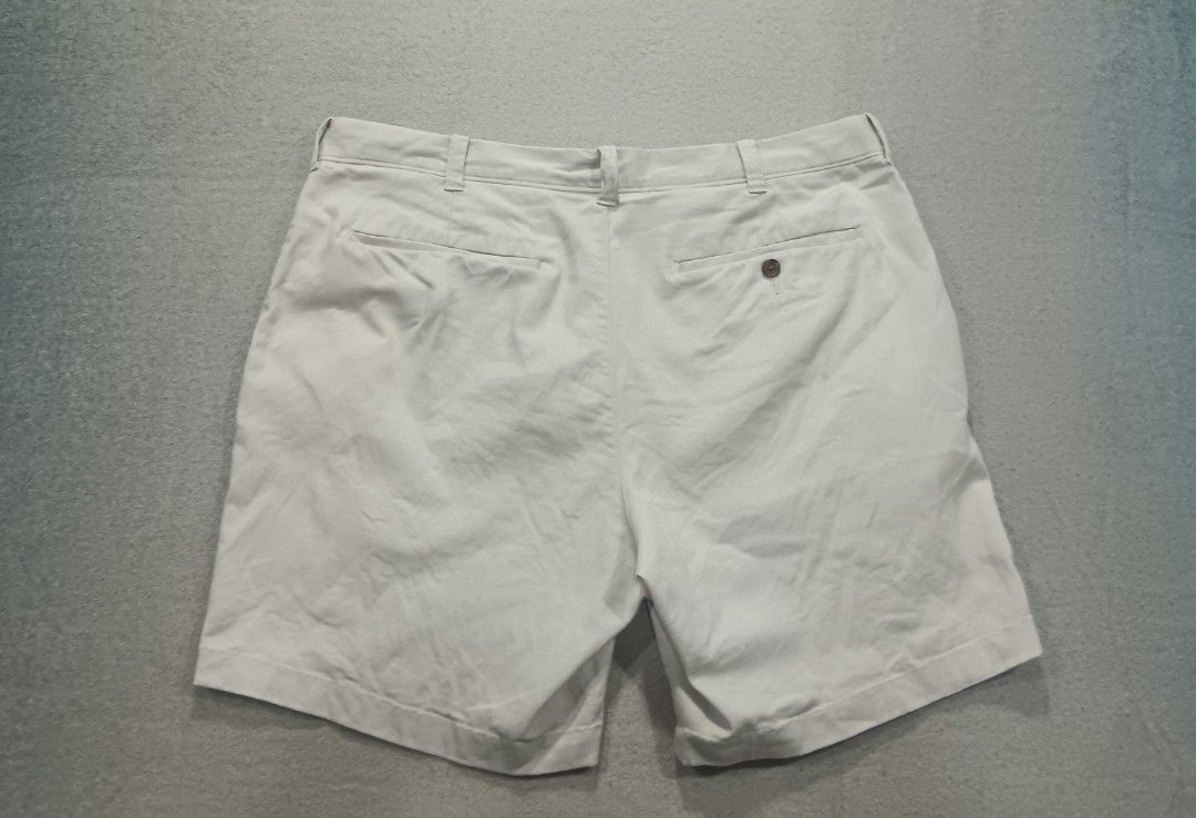 j.crew Mercantile Flex Chino Shorts (Category: Shorts) located in Caloocan City. Submitted by calmzy_thrift (Listing ID 1470105230, Image 2). Description: Pm lang po.