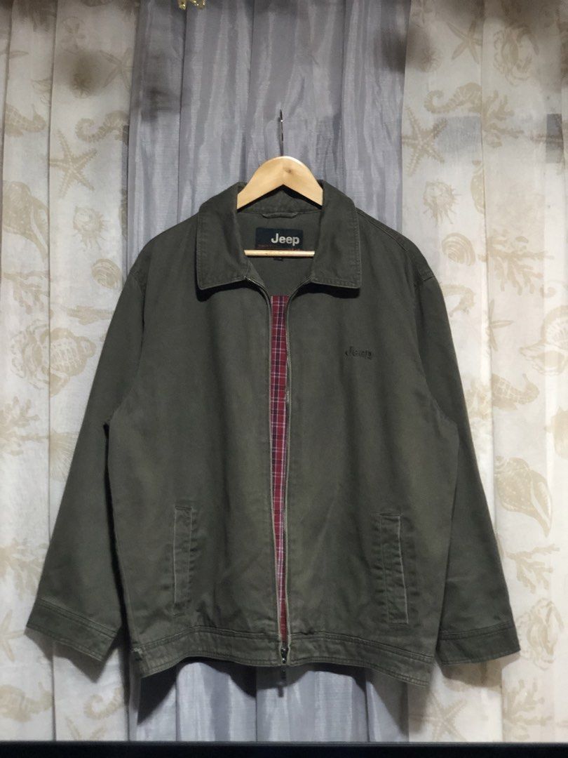 Jeep Green Canvas Zip Jacket Plaid Lining (Category: Coats, Jackets and Outerwear) located in Calbayog City. Submitted by thriftme.bro (Listing ID 1470049658, Image 1). Description: Issue: Broken Zipper.