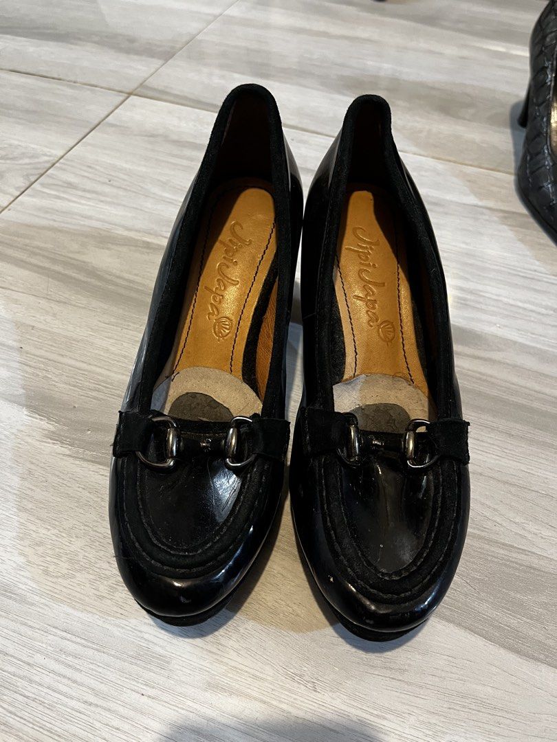 JipiJapa Leather Loafer Heels (Category: Loafers) located in San Mateo. Submitted by kimmie36512 (Listing ID 1470019635, Image 2). Description: - Brand: JipiJapa - Size: 35 - Style: Slip-on loafers with a 2-inch block heel - Details: Chic metallic horsebit hardware across the front - Material: Classic black patent and suede combination - Condition/Use: Great staple footwear for office work or casual daily wear.
