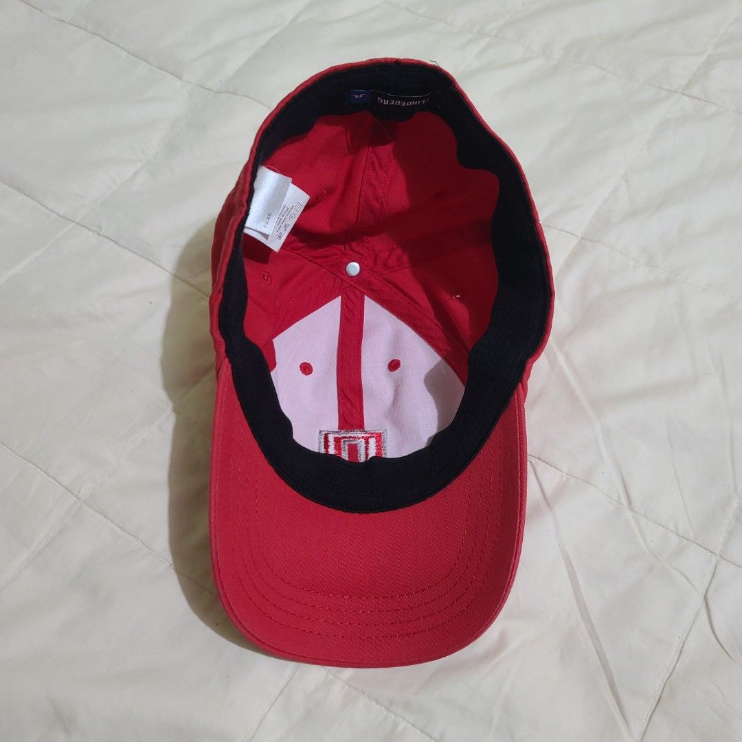 j.lindeberg Red Baseball Cap (Category: Caps & Hats) located in Manila. Submitted by faurbrey (Listing ID 1470120169, Image 2). Description: Large Size Excellent Condition No Issue.