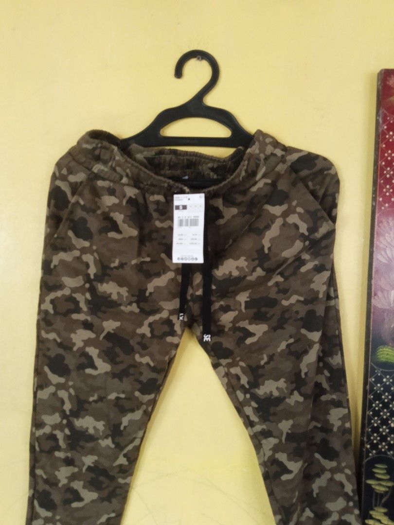 Jogger Pants Camouflage Size: Small (Category: Other Bottoms) located in Navotas City. Submitted by vanilla_sandalwood (Listing ID 1469991476, Image 1). Description: -Brand new -Brand: Follow Me -Color: Camouflage -Fabric Cotton Stretch -Size: Small.