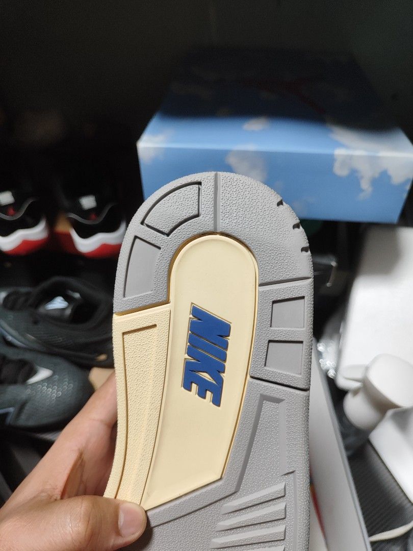 jordan 3 seoul (Category: Sneakers) located in Angono. Submitted by jovitonav (Listing ID 1469960658, Image 3). Description: Complete size 13 authentic.
