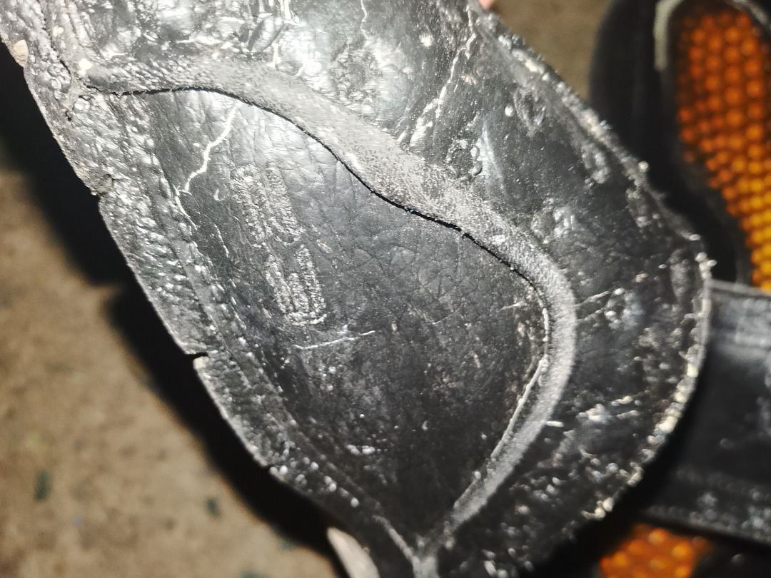 Jordan (Category: Slippers & Slides) located in Alaminos. Submitted by ymm1j_nodrob (Listing ID 1470119070, Image 3). Description: Jordan Black Seize 7 Po Mga Boss Strictly no return/refund .