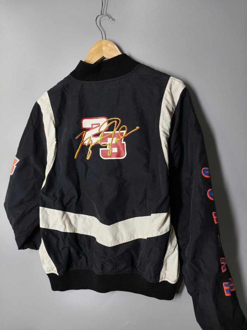 Jordan Bomber (Category: Coats, Jackets and Outerwear) located in Baguio. Submitted by modern6tone6 (Listing ID 1470046656, Image 2). Description: Excellent Condition 9.2/10 Color rate.