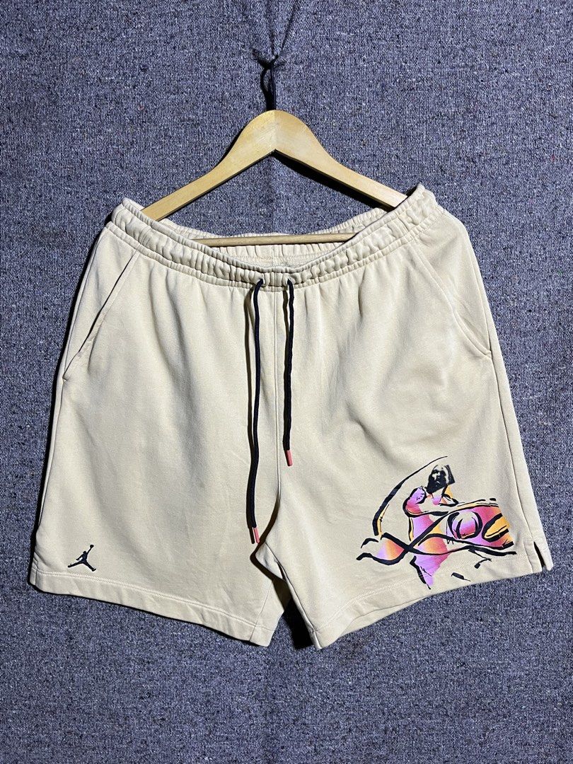 JORDAN FLIGHT MVP FLEECE SHORT (Category: Shorts) located in Dumaguete. Submitted by kingepoy (Listing ID 1470124463, Image 2). Description: Large Waist 32-36 / Length 18 Leg open 13 Excellent Condition No issues 9.8/10 Color rate .