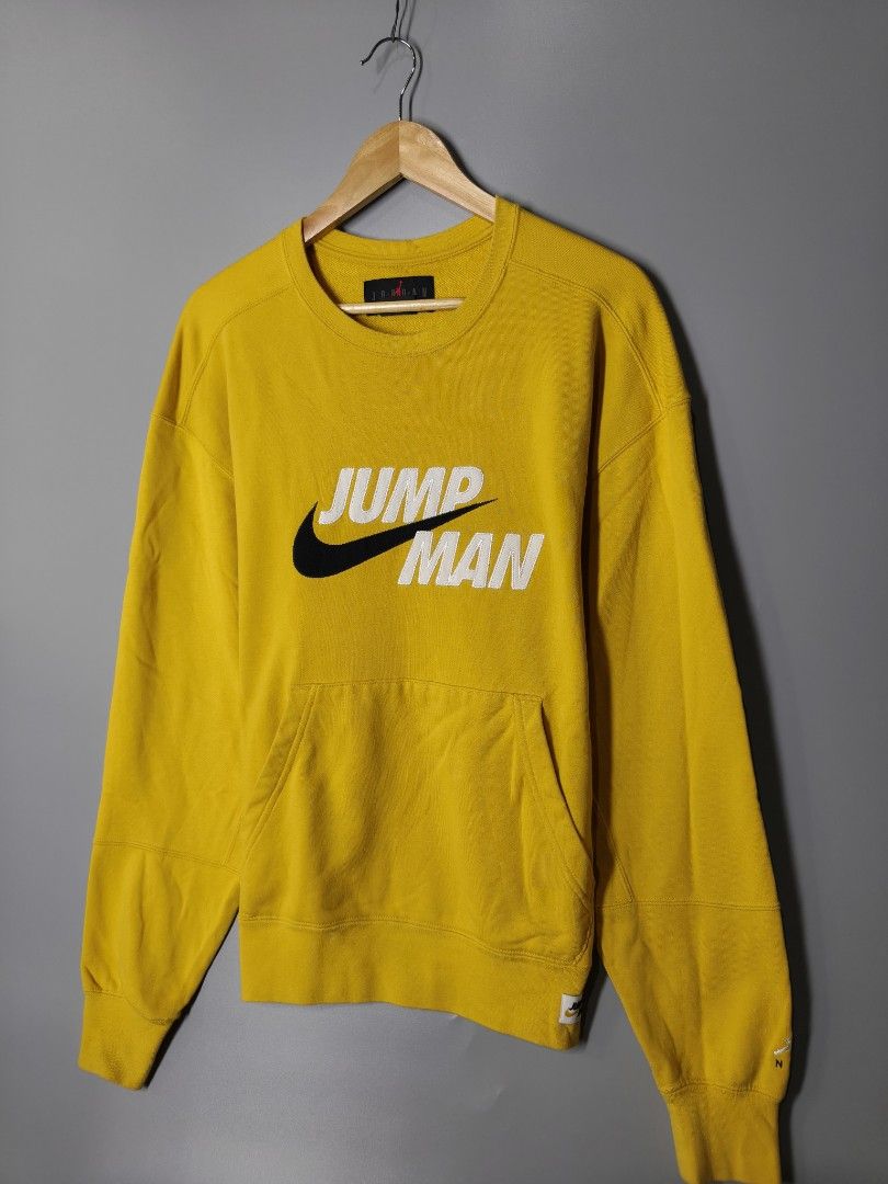 Jordan Jumpman (Category: Coats, Jackets and Outerwear) located in Baguio. Submitted by modern6tone6 (Listing ID 1470094658, Image 2). Description: Excellent-New Condition 9.8/10 Color rate.