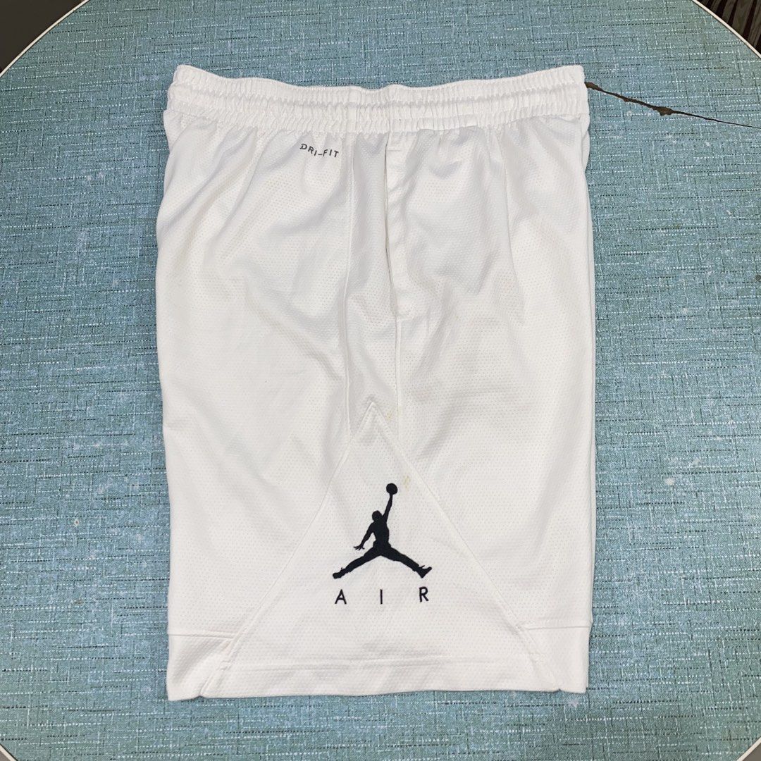 Jordan Triangle Dri-Fit Short (Category: Shorts) located in Cabuyao City. Submitted by stuffwarsph (Listing ID 1469948854, Image 2). Description: Large on tag Width 30-36 Length 21 Hem 12.5 Excellent condition pa tela may multiple pinholes lang see last pic 10/10 pa pagkawhite walang runs Needwash ₱350.
