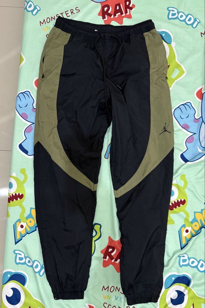 Jordan warm up jogger pants (Category: Joggers) located in Manila. Submitted by gdpreloveditems (Listing ID 1469992259, Image 2). Description: LEGIT SIZE M 28-32 NO ISSUE LIKE NEW SAN JUAN CITY.