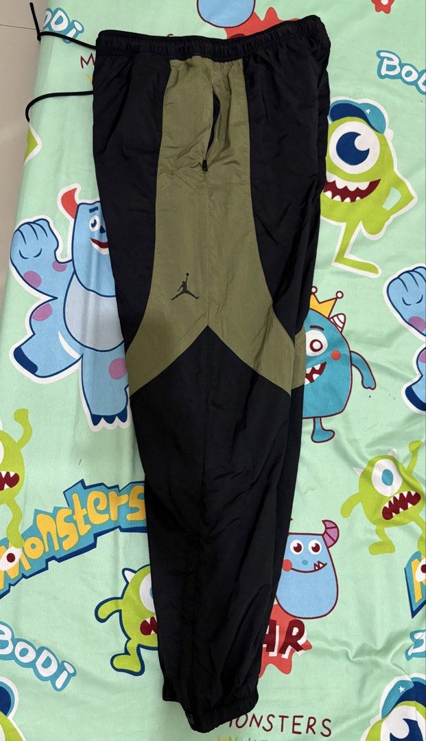Jordan warm up jogger pants (Category: Joggers) located in Manila. Submitted by gdpreloveditems (Listing ID 1469992259, Image 1). Description: LEGIT SIZE M 28-32 NO ISSUE LIKE NEW SAN JUAN CITY.