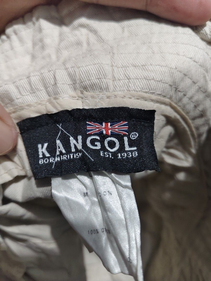 Kangol Bucket Hat (Category: Caps & Hats) located in Daet. Submitted by eezekethrift (Listing ID 1470070085, Image 2). Description: kangol Bucket hat need wash only .