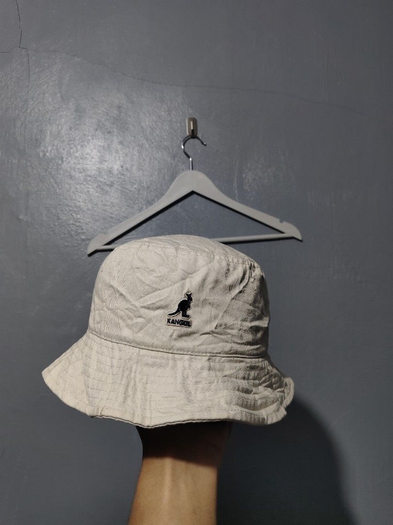 Kangol Bucket Hat (Category: Caps & Hats) located in Daet. Submitted by eezekethrift (Listing ID 1470070085, Image 1). Description: kangol Bucket hat need wash only .