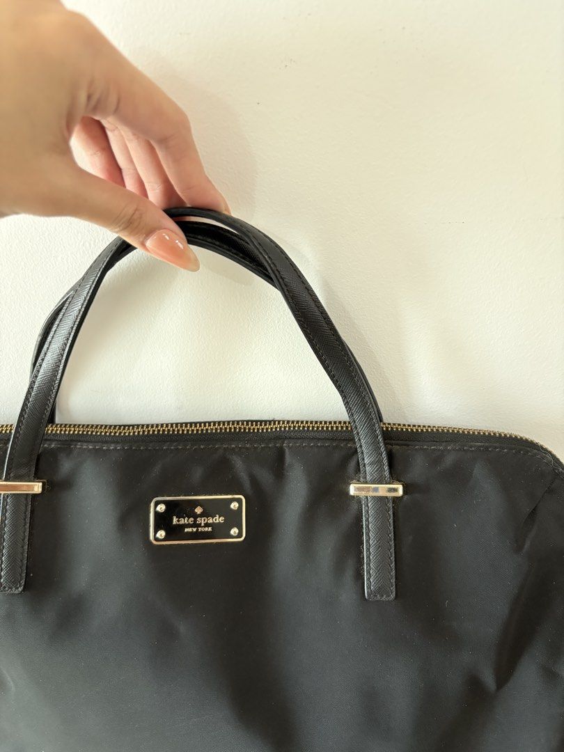 Kate Spade Laptop Bag (Category: Laptop Bags & Sleeves) located in Davao. Submitted by air3cl (Listing ID 1470004640, Image 3). Description: Authentic Kate Spade Laptop Bag - wala na sling - clean lining - super pretty pa.