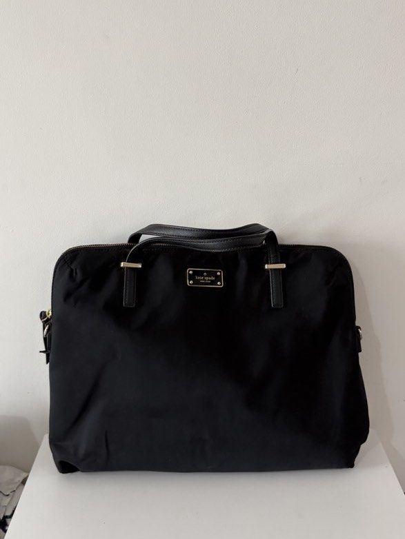 Kate Spade Laptop Bag (Category: Laptop Bags & Sleeves) located in Davao. Submitted by air3cl (Listing ID 1470004640, Image 1). Description: Authentic Kate Spade Laptop Bag - wala na sling - clean lining - super pretty pa.